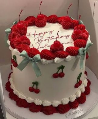 Pastel Gemiana Cakes — Vintage cerezas